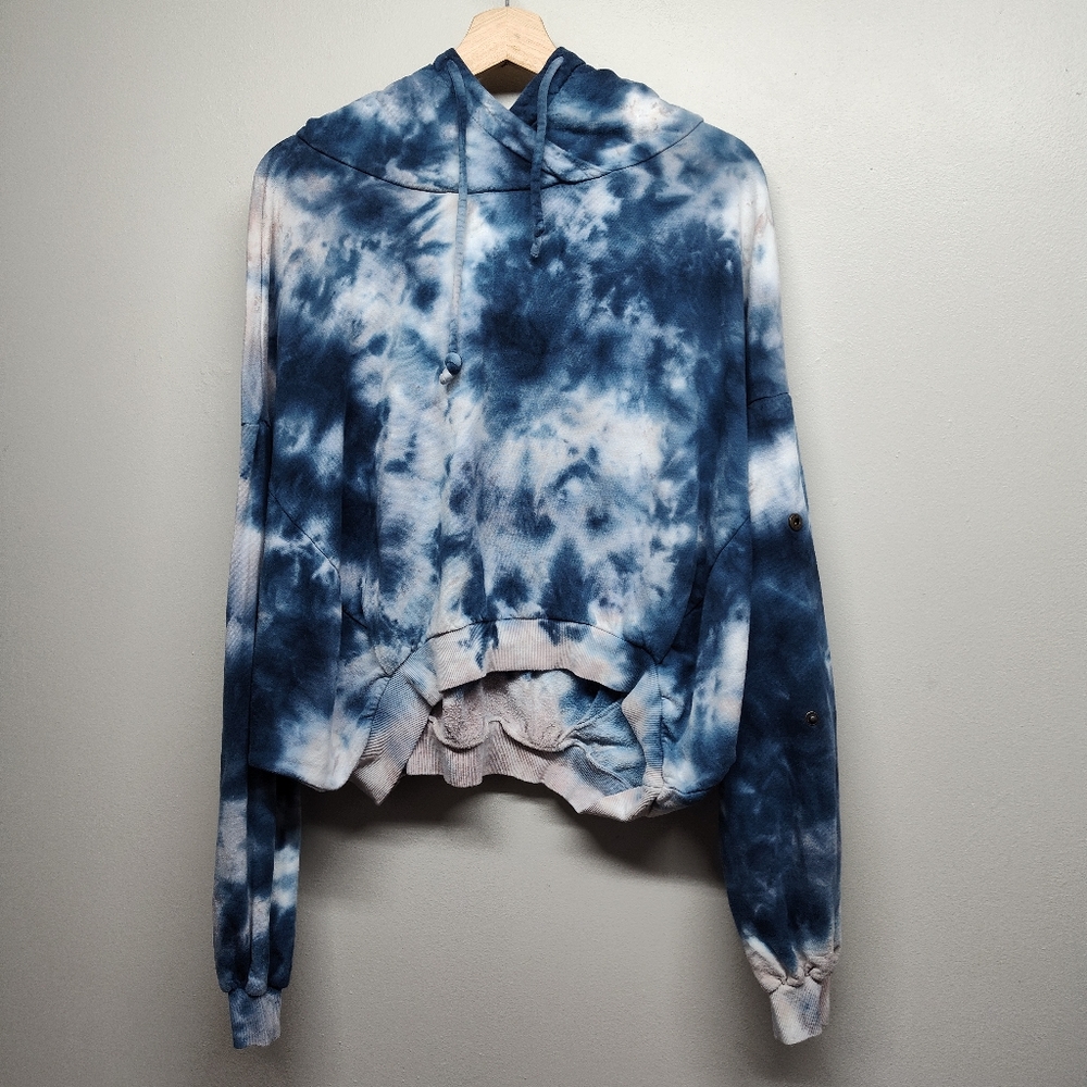 Young Fabulous & Broke Cropped Hoodie Women Size S/M Blue Tie Dye Streetwear